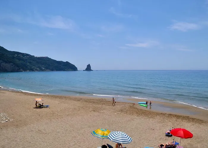 Studio Apartments Maria With Pool In Agios Gordios Beach