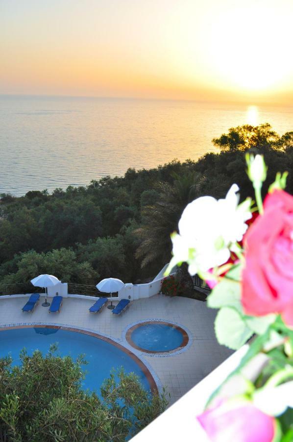 Maria With Pool In Agios Gordios Appartement *