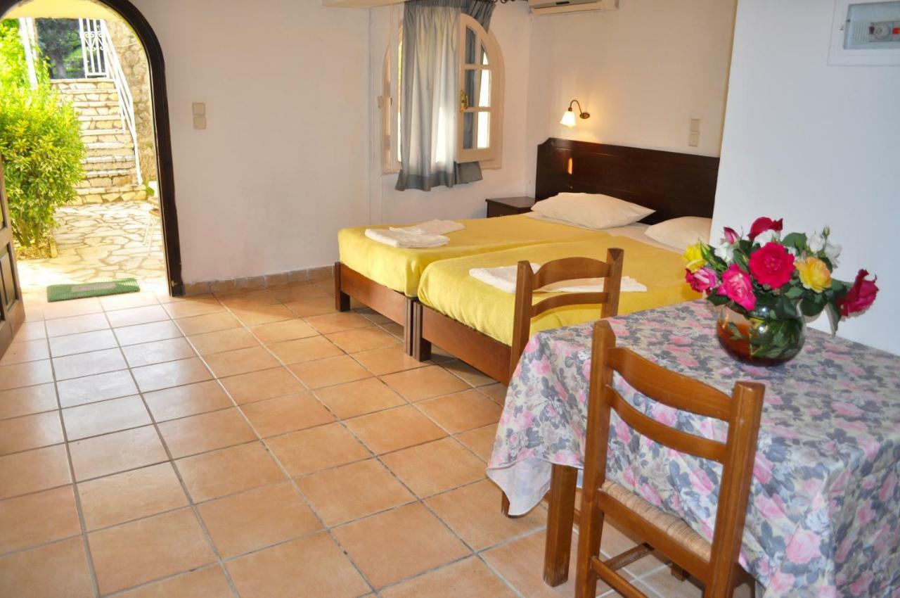 Apartment Maria With Pool In Agios Gordios